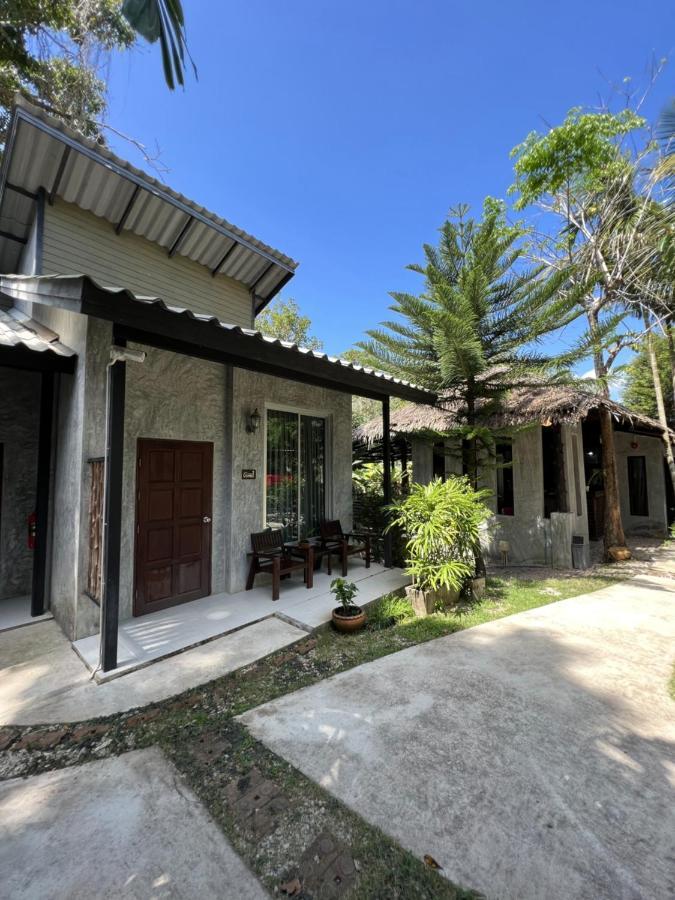 Aonang Third Place Hometel Ao Nang Exteriör bild